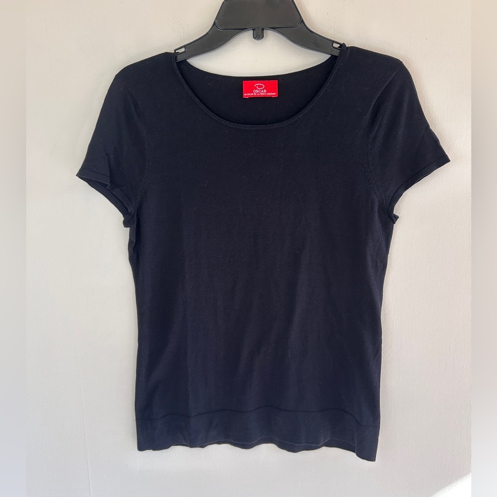 OSCAR DE LA RENTA Silk Blend Scoop Neck Tee Parisian Luxury Basic Top Size S / M - Picture 3 of 10